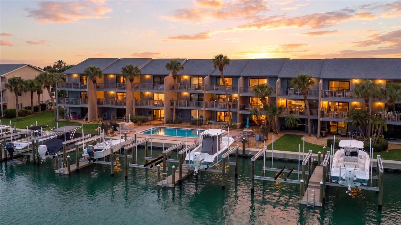 11835 3rd St., Treasure Island, FL 33706