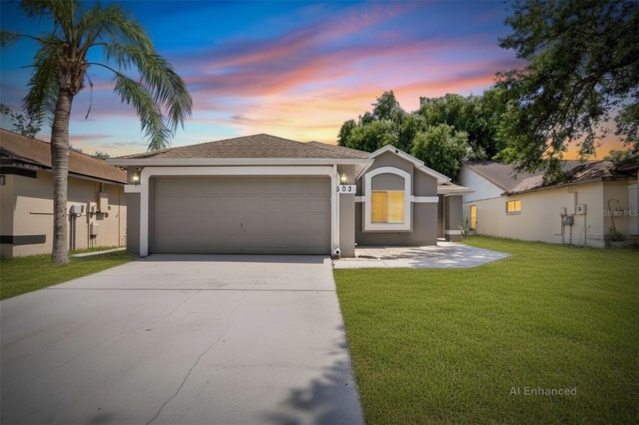 305 Sand Ridge Dr., Valrico, FL 33594
