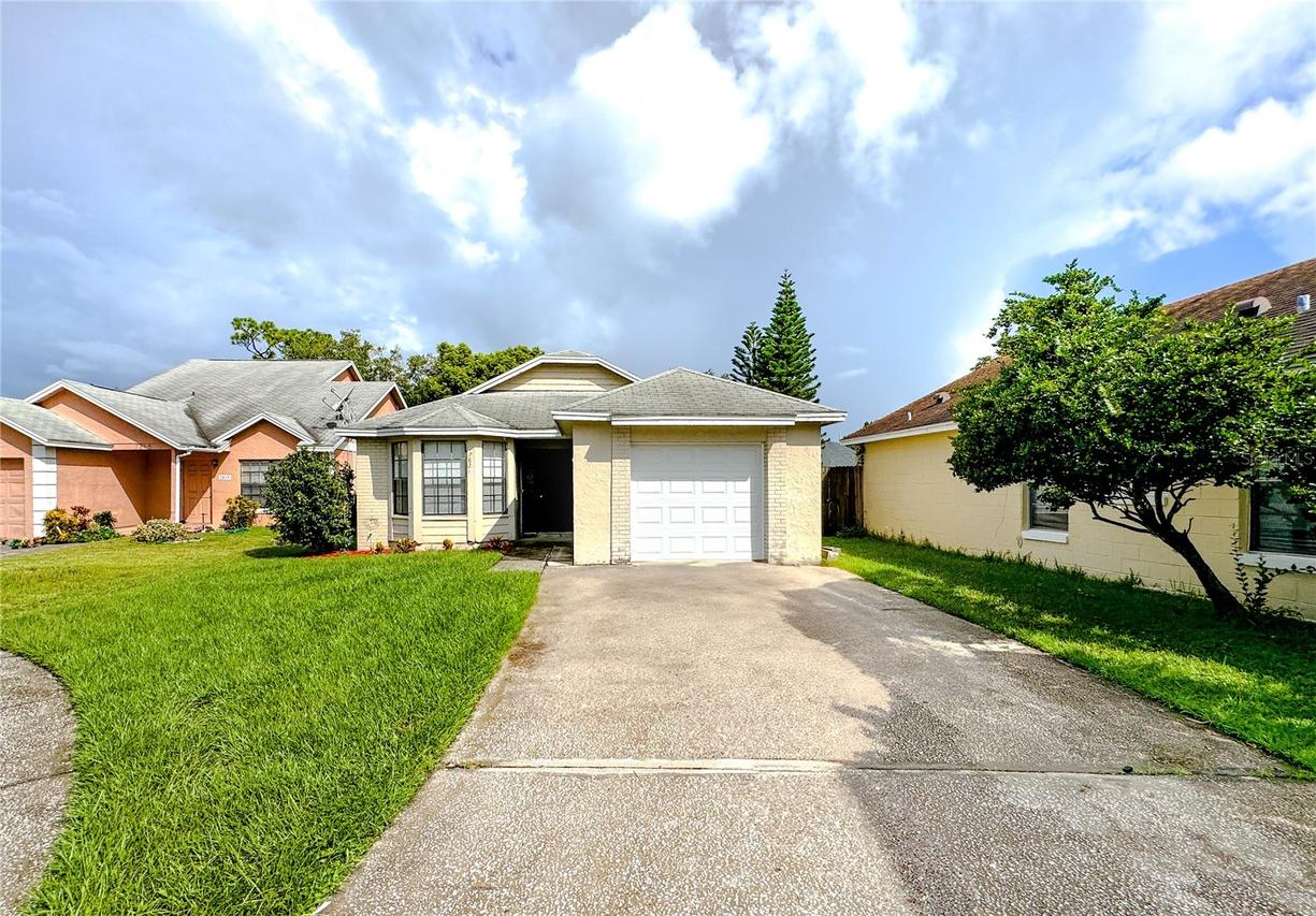 7821 Farnsworth Ct., Orlando, FL 32825
