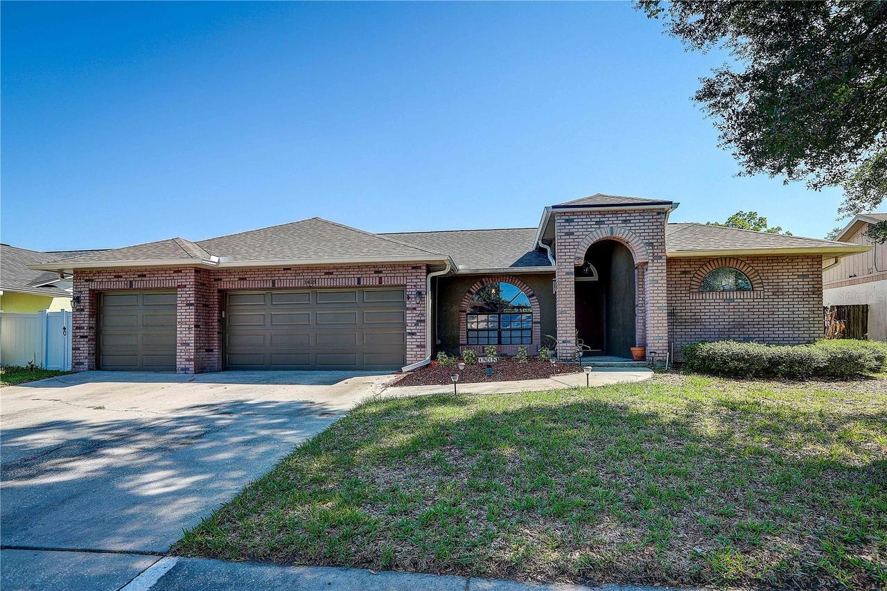 1418 Buckner Rd., Valrico, FL 33596