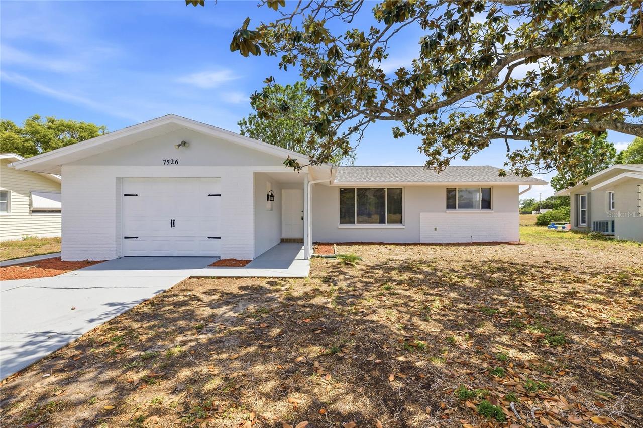 7526 Pineapple Ln., Port Richey, FL 34668