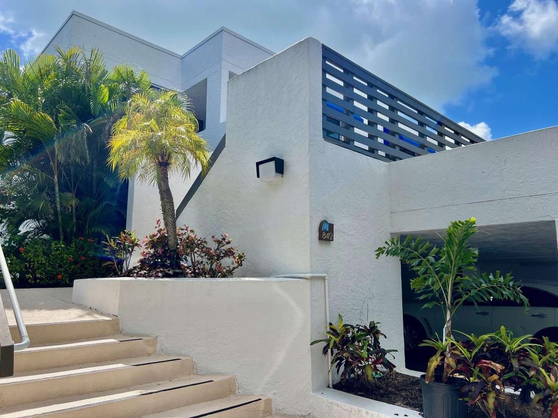 843 Bayport Way, Longboat Key, FL 34228
