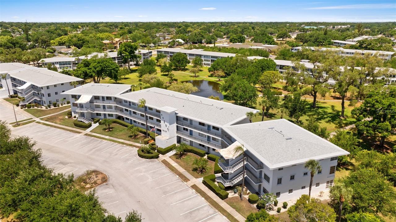 11201 80th Ave. #305, Seminole, FL 33772