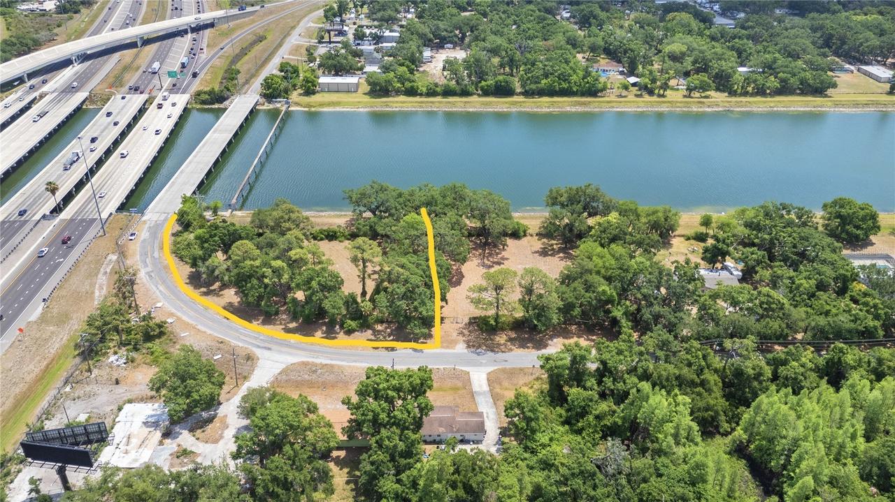 5015 Garden Ln., Tampa, FL 33610