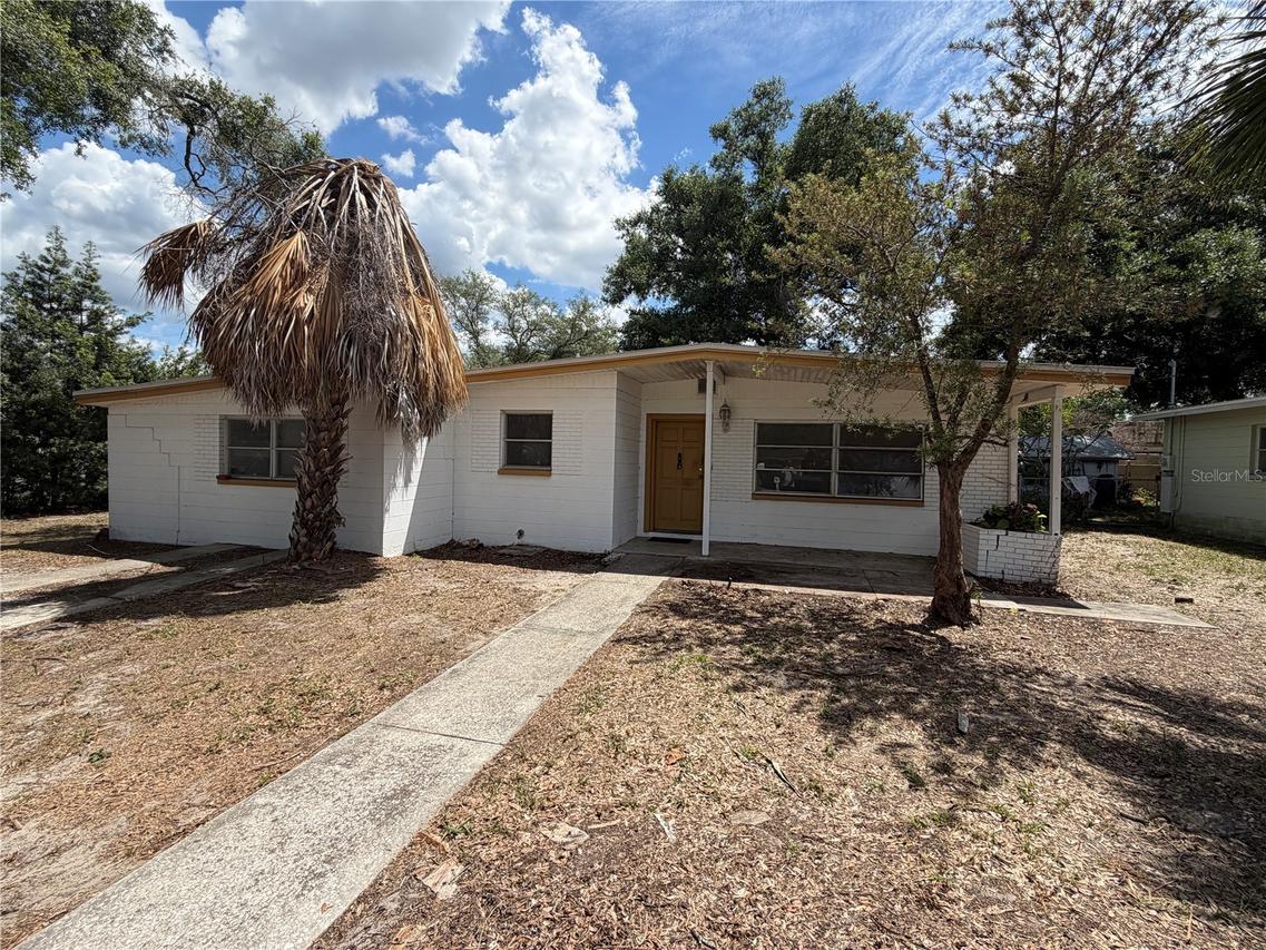9805 N 54th St., Temple Terrace, FL 33617