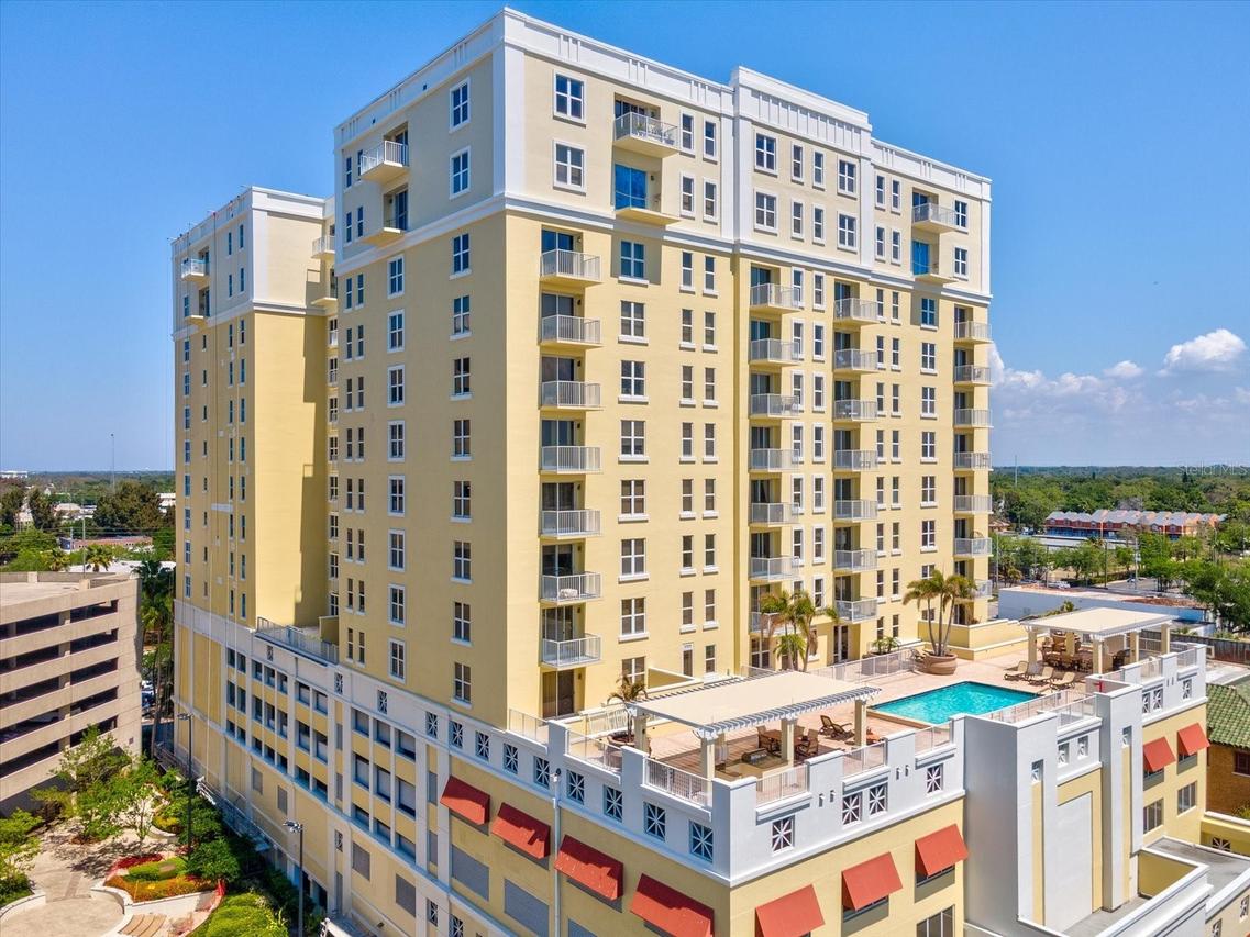 628 Cleveland St. #1011, Clearwater, FL 33755
