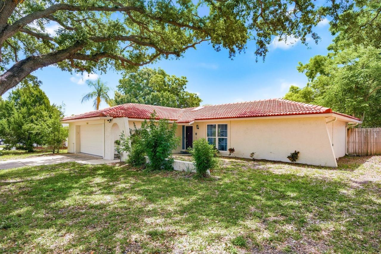 1771 Ranchwood Dr., Dunedin, FL 34698
