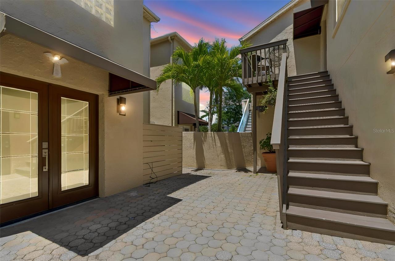 487 Pinellas Bayway #207, St Petersburg, FL 33715