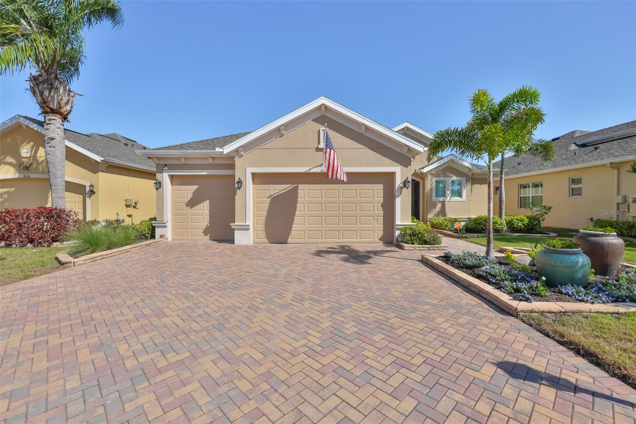 1618 Emerald Dunes Dr., Sun City Center, FL 33573