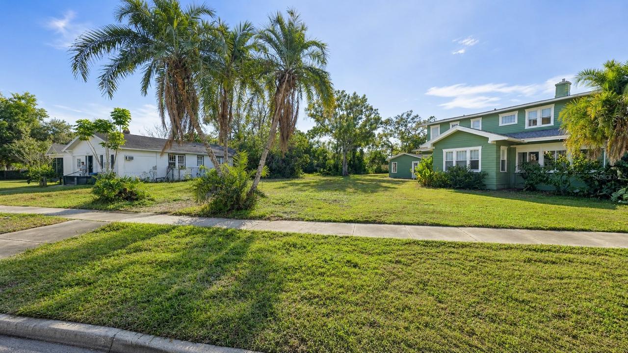 Juanita Way, St Petersburg, FL 33705