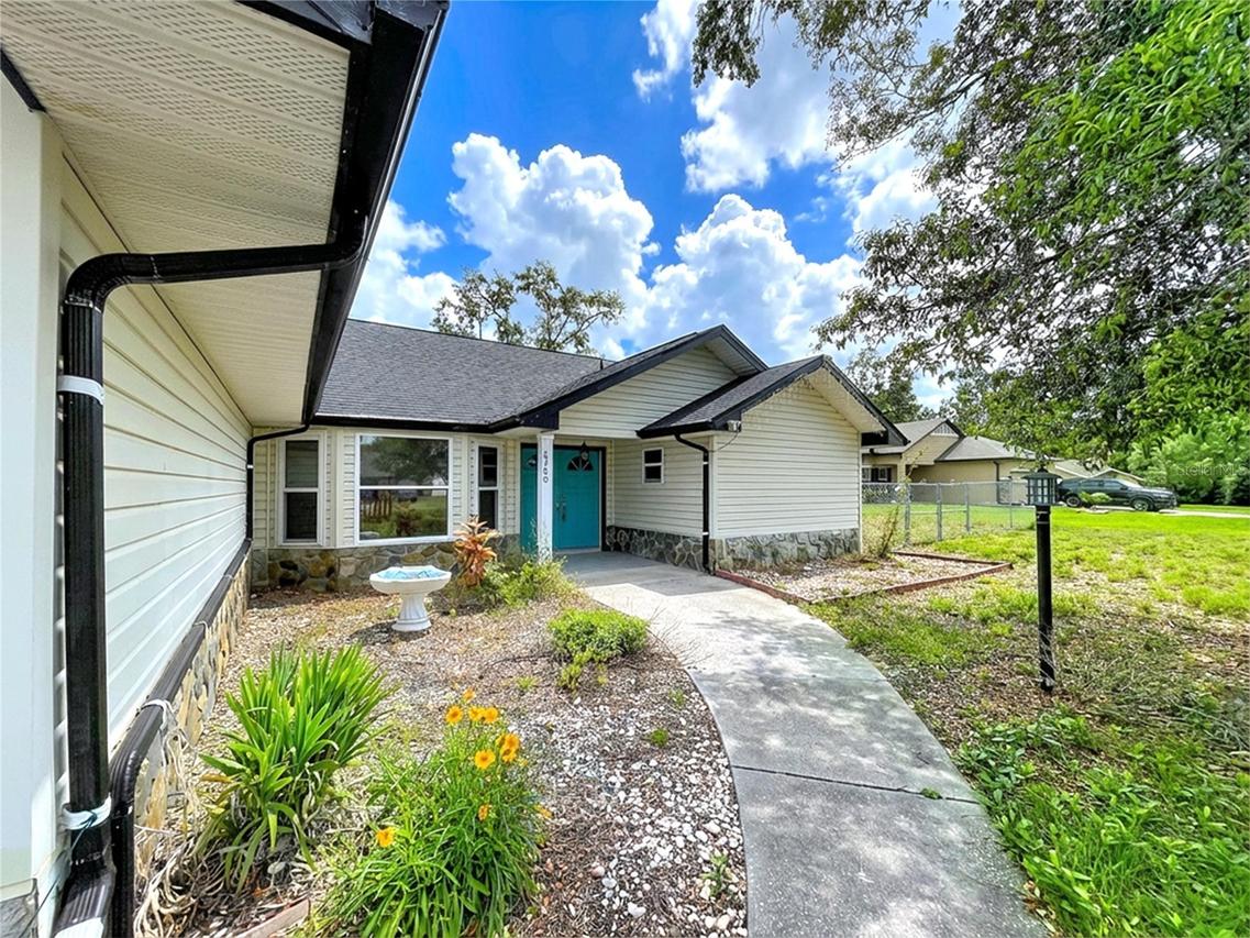 2360 Sutton Pl., Spring Hill, FL 34608