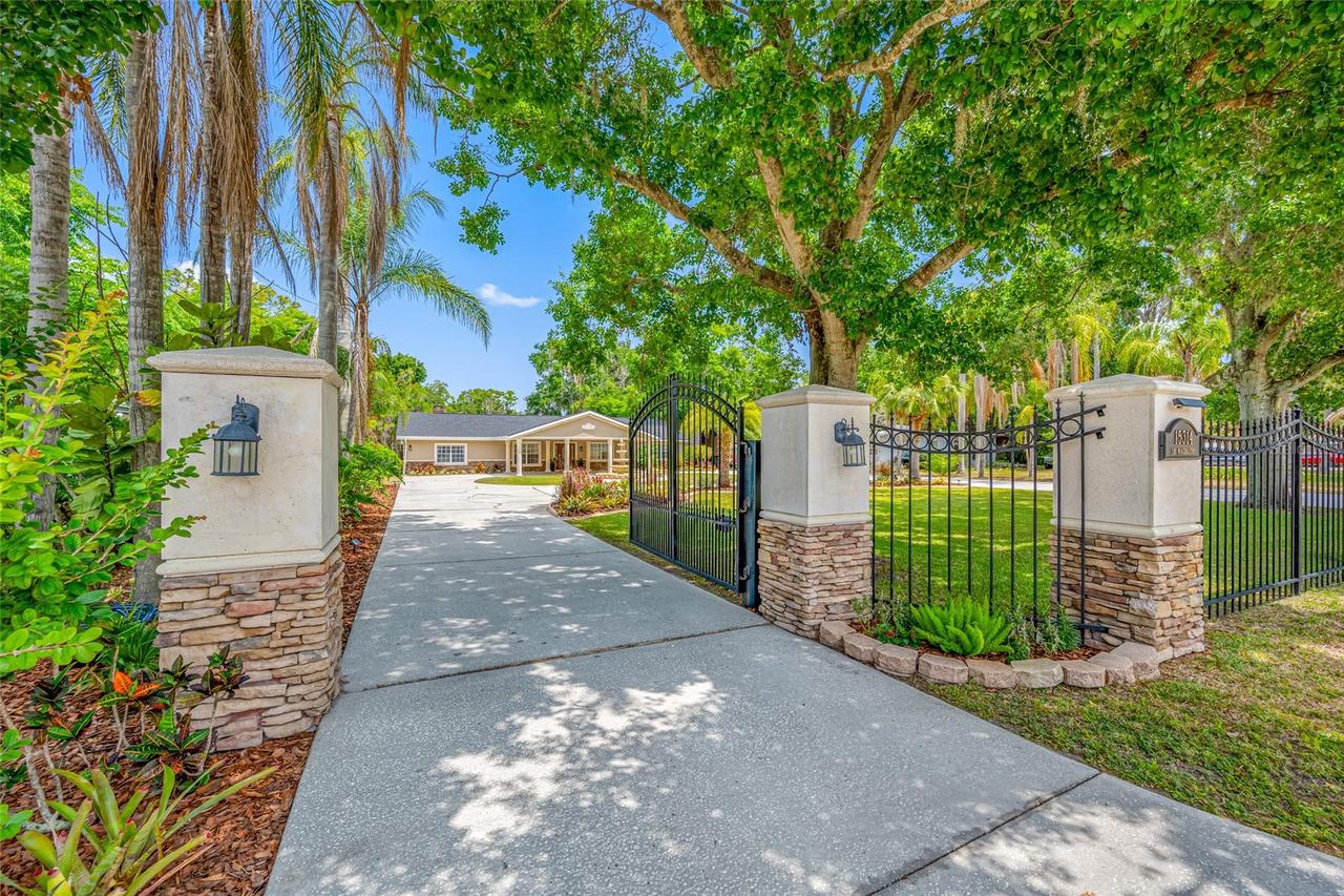 15314 Lake Magdalene Blvd., Tampa, FL 33618