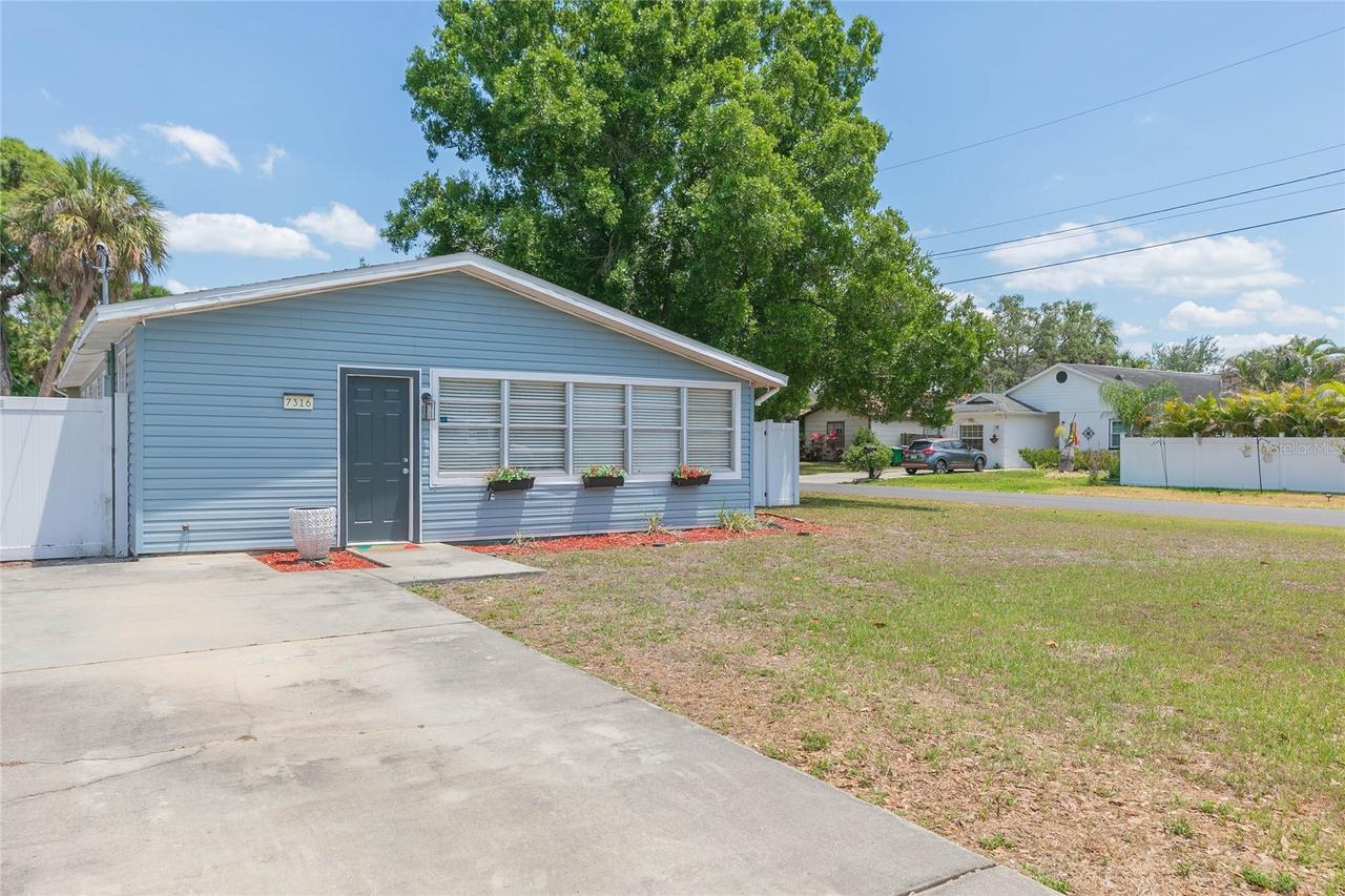 7316 S West Shore Blvd., Tampa, FL 33616