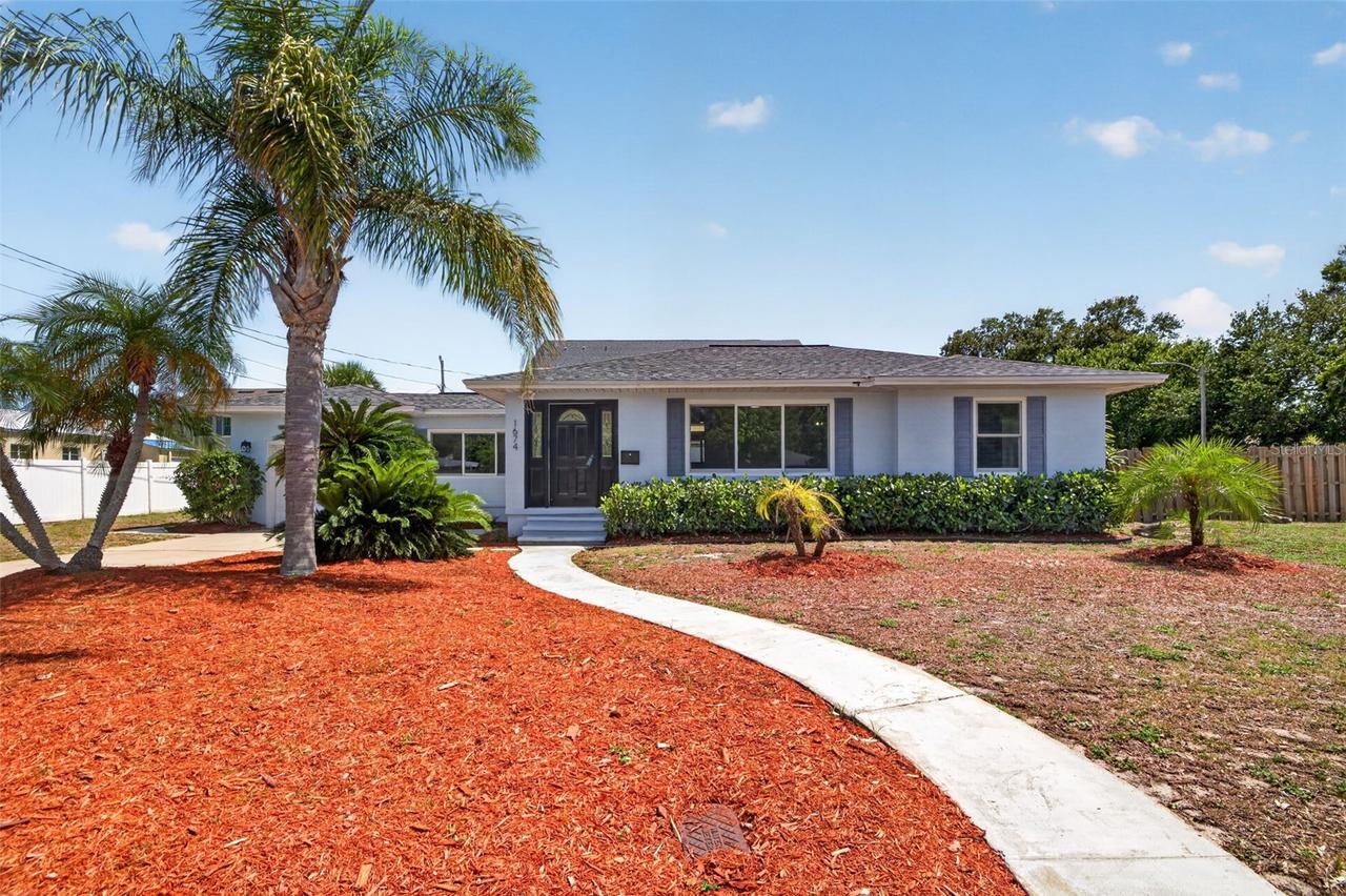 1674 34th Ave., St Petersburg, FL 33713