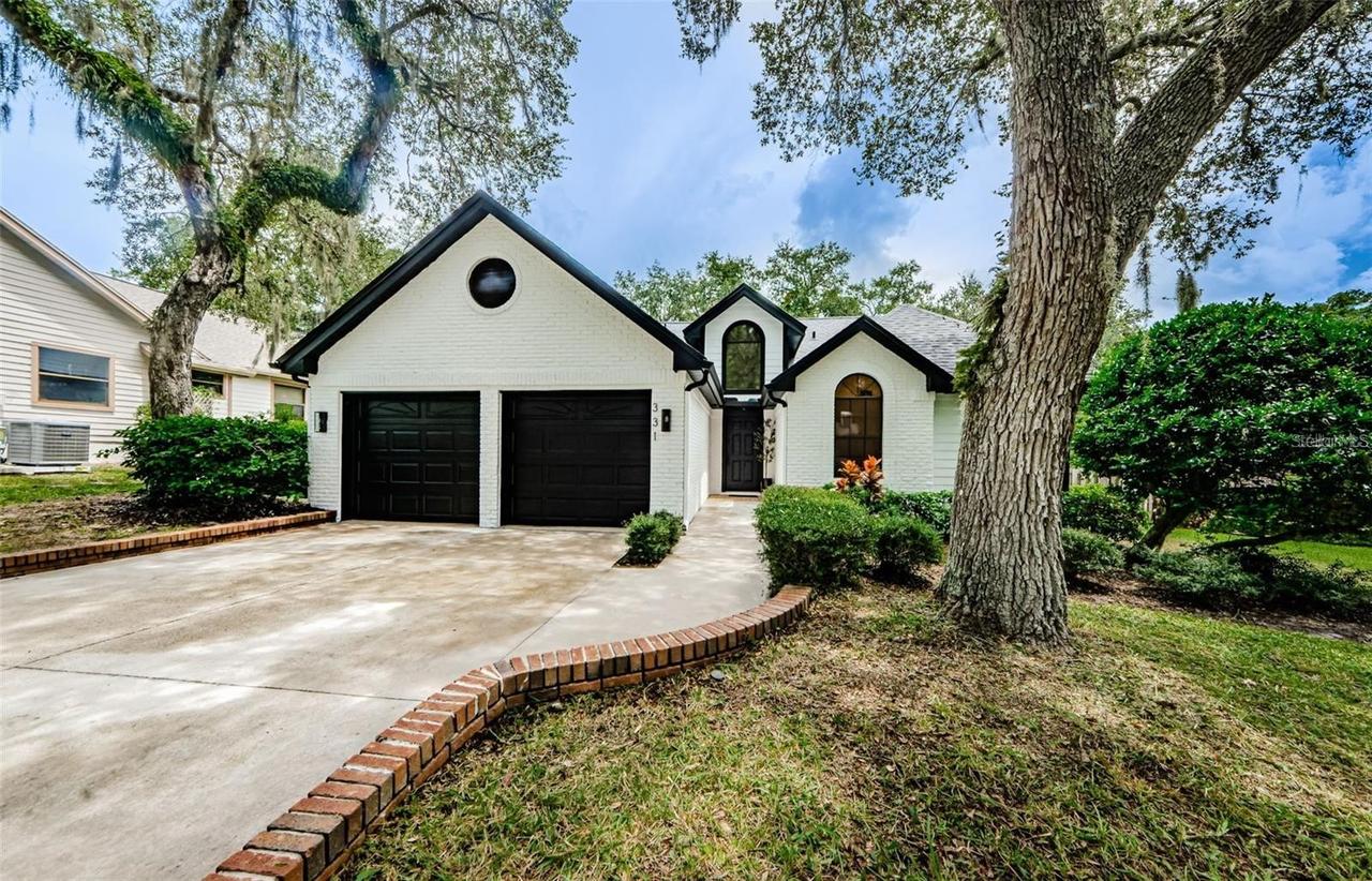 331 Cascade Ln., Palm Harbor, FL 34684