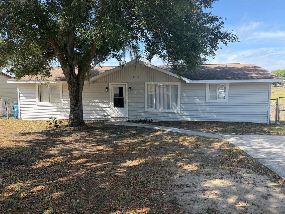 514 Greenbrough Dr., Lake Wales, FL 33853