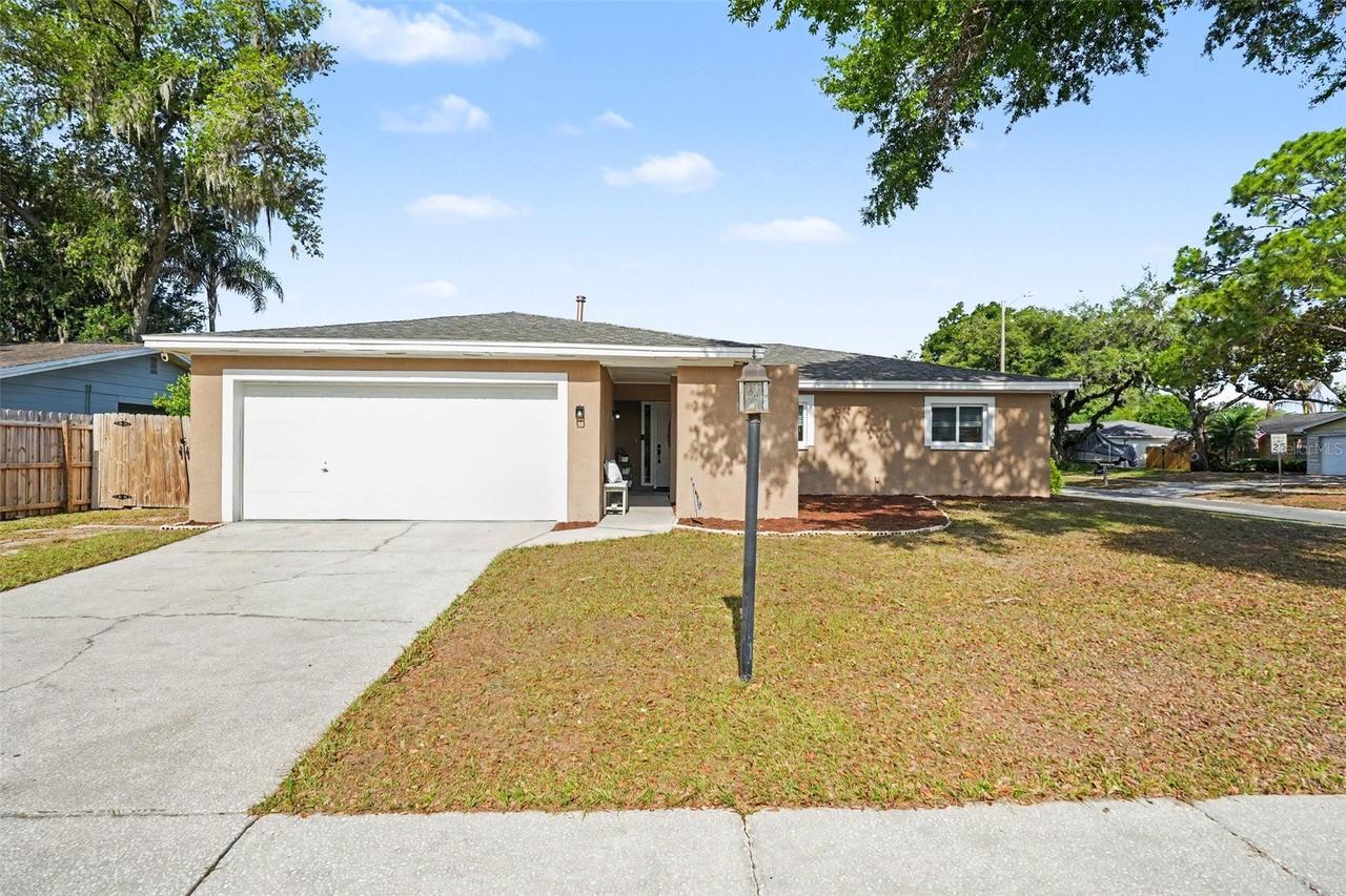 2209 Sherbrook Dr., Valrico, FL 33594