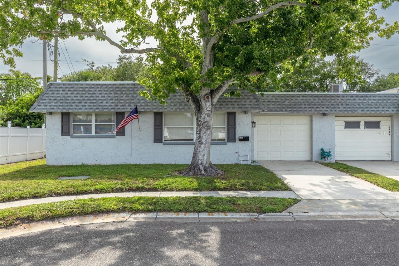1401 Cara Dr., Largo, FL 33771