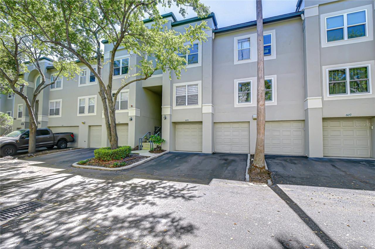 609 Tropical Breeze Way, Tampa, FL 33602