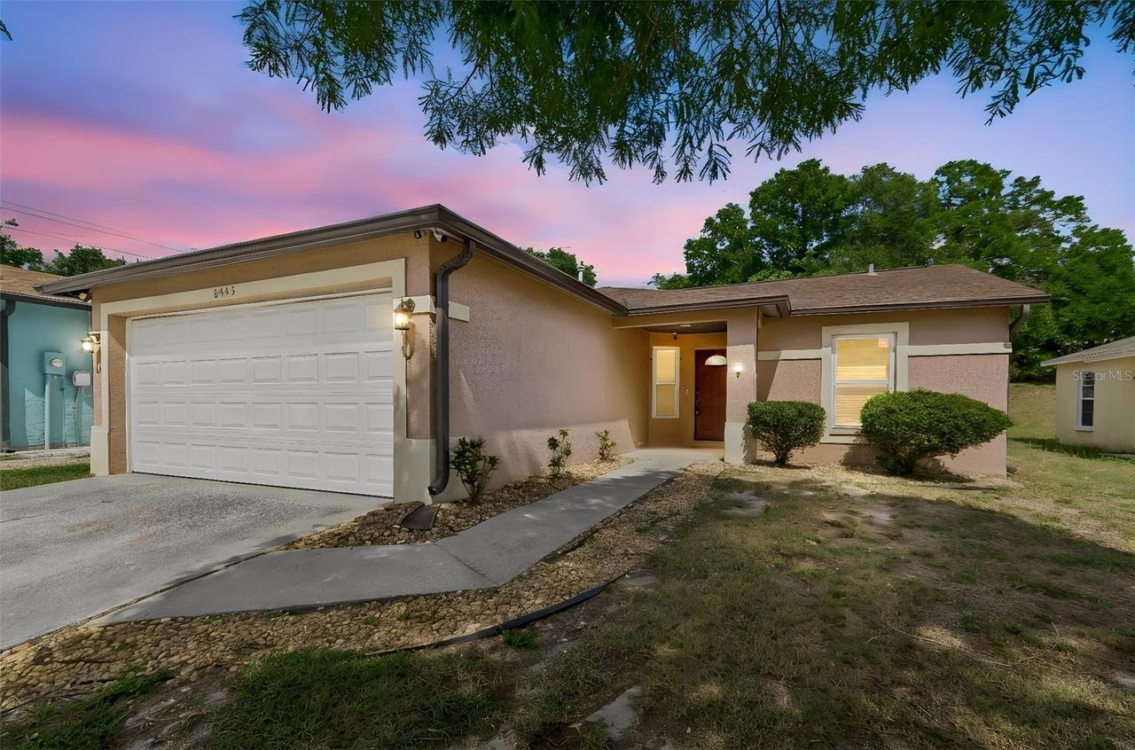 8445 N River Dune St., Tampa, FL 33617