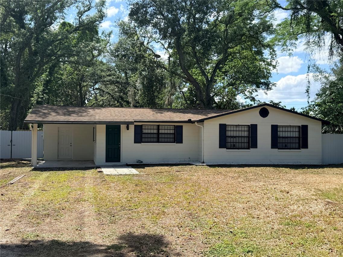 9010 N Jones Ave., Tampa, FL 33604