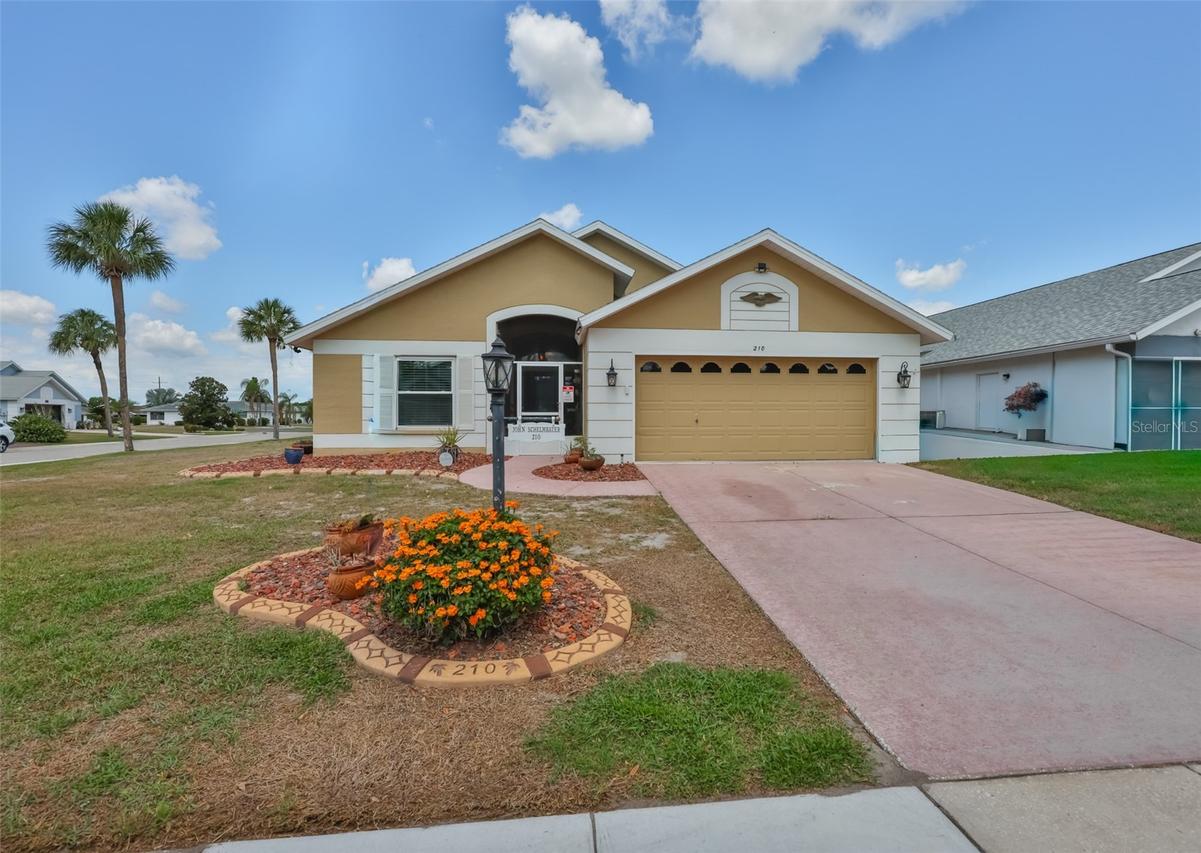 210 Linger Ln., Sun City Center, FL 33573