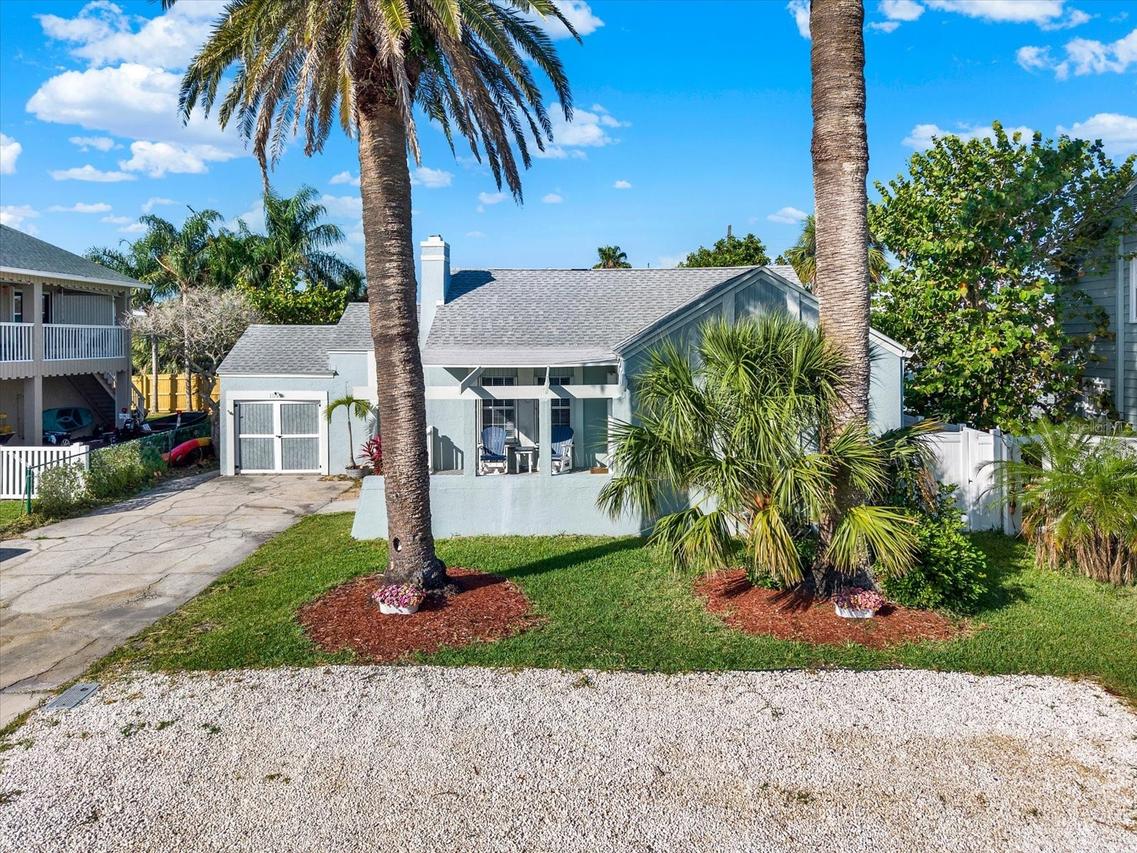 15656 1st St., Redington Beach, FL 33708