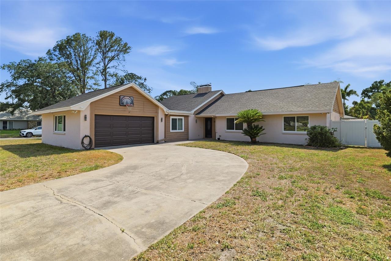 11807 Nicklaus Cir., Tampa, FL 33624