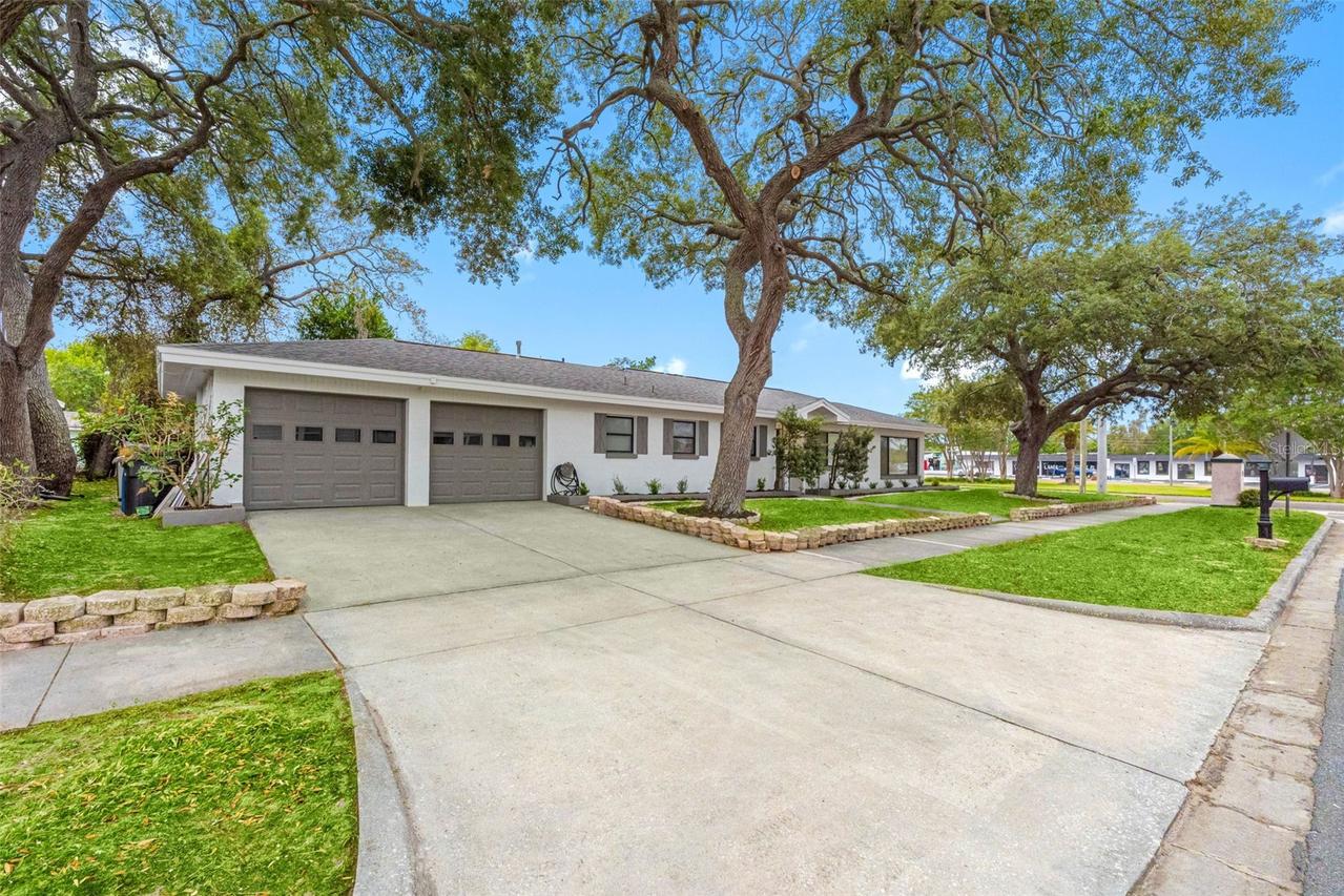 1005 Apache Tr., Clearwater, FL 33755