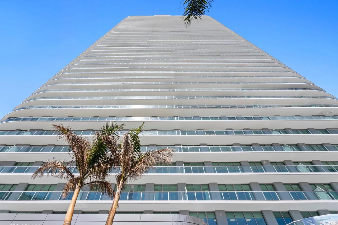 400 Central Ave. #1704, St Petersburg, FL 33701