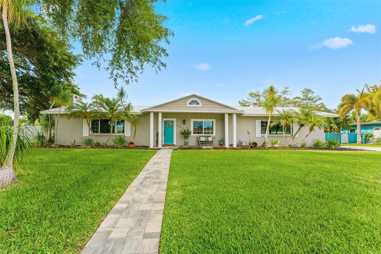 5105 7th Avenue Dr., Bradenton, FL 34209