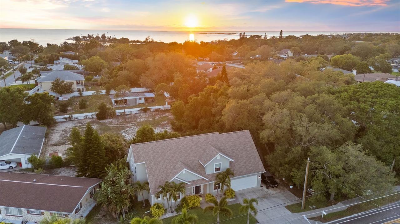 112 S Florida Ave., Tarpon Springs, FL 34689