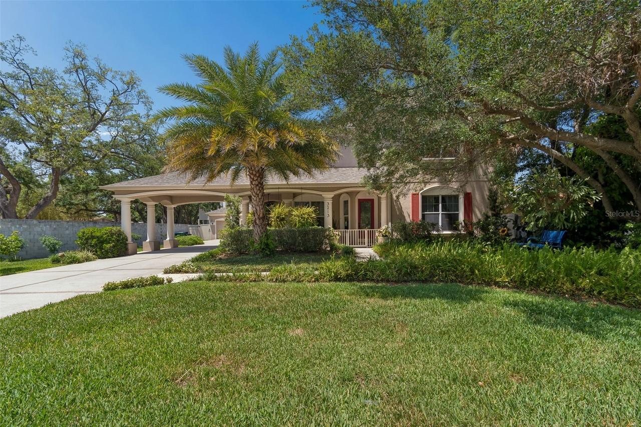 3213 W Wyoming Ave., Tampa, FL 33611