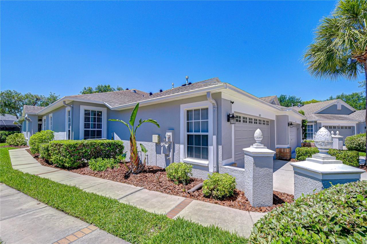 6069 Sandhill Ridge Dr., Lithia, FL 33547