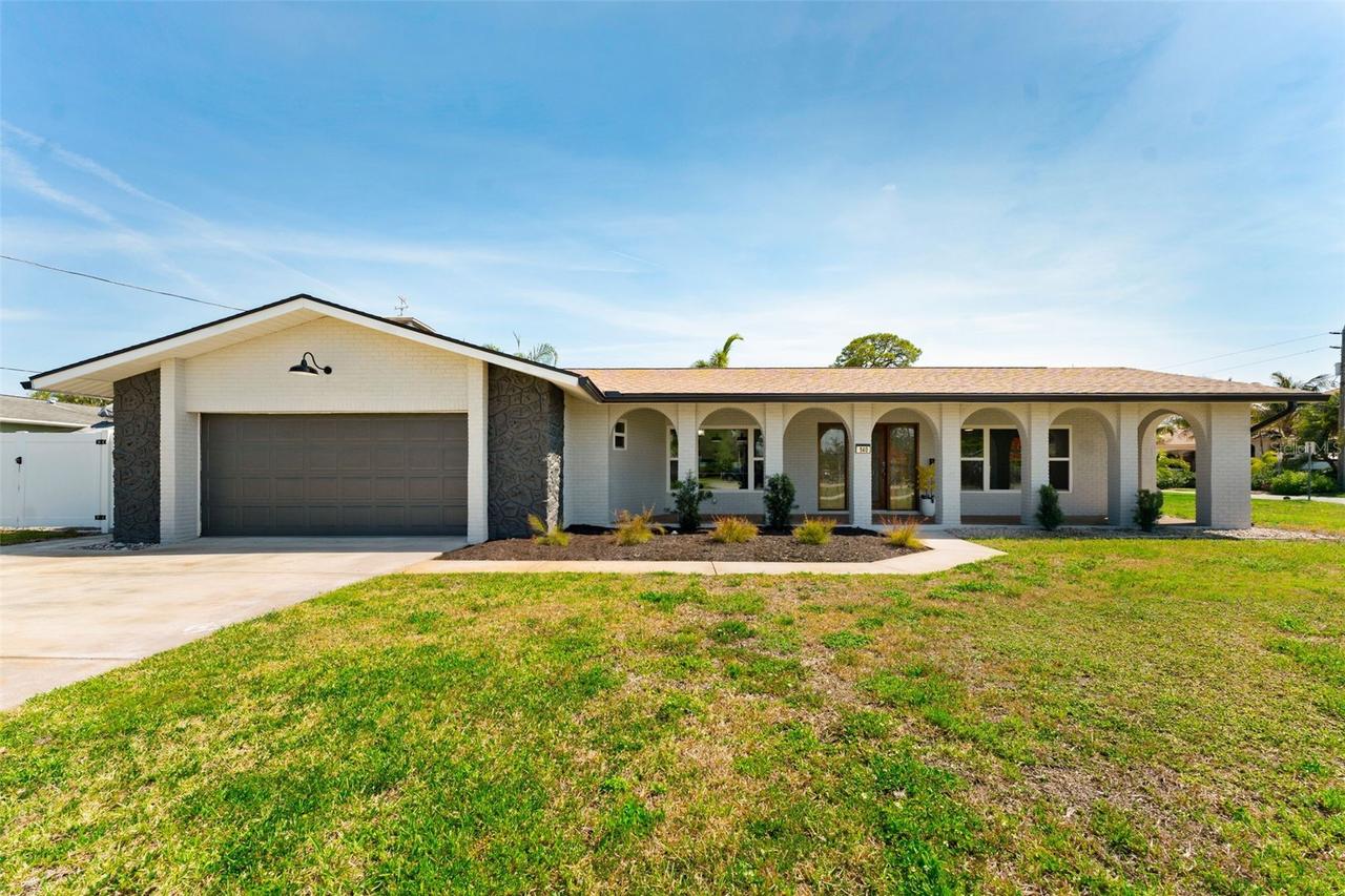 140 88th Ave., St Petersburg, FL 33702