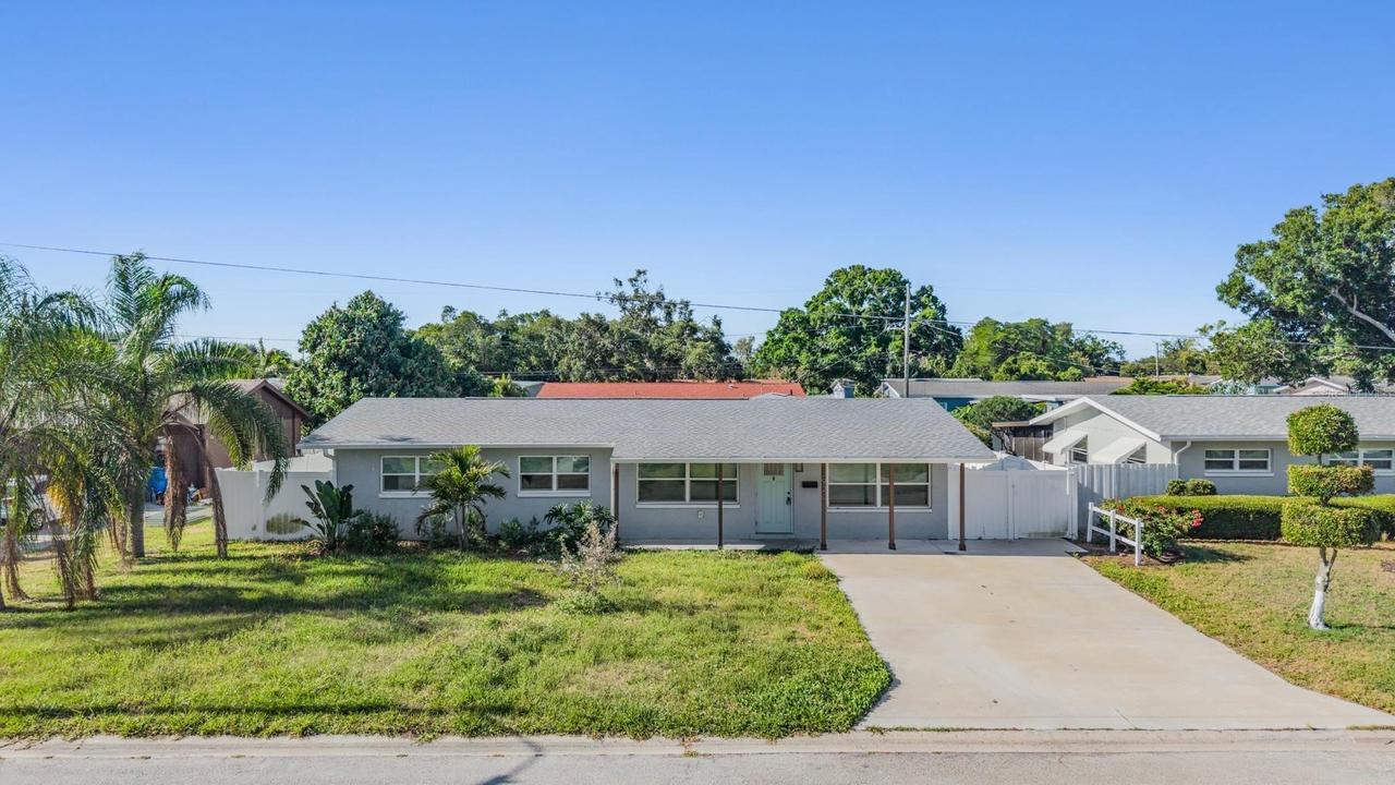 3920 Wahoo Dr., St Petersburg, FL 33705