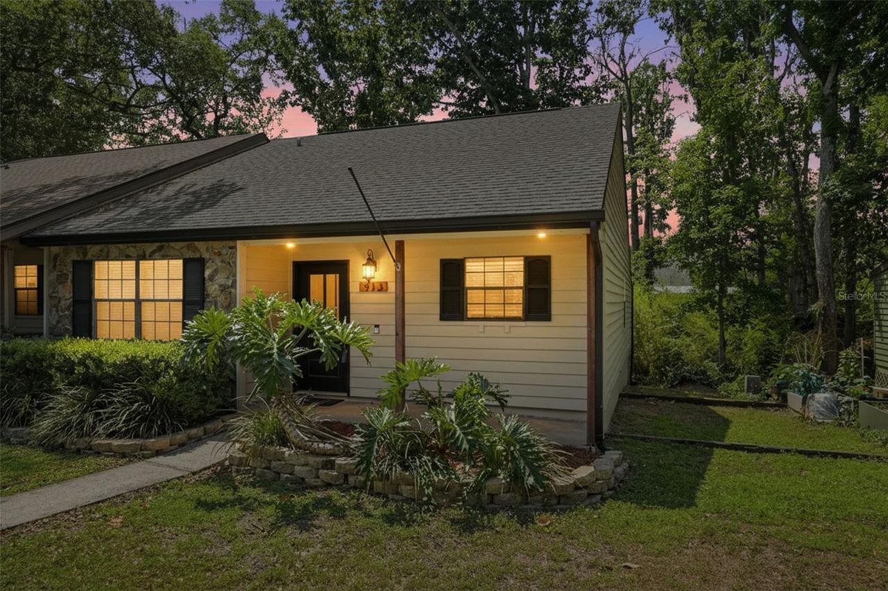 913 Candlebrook Ln., Brooksville, FL 34601