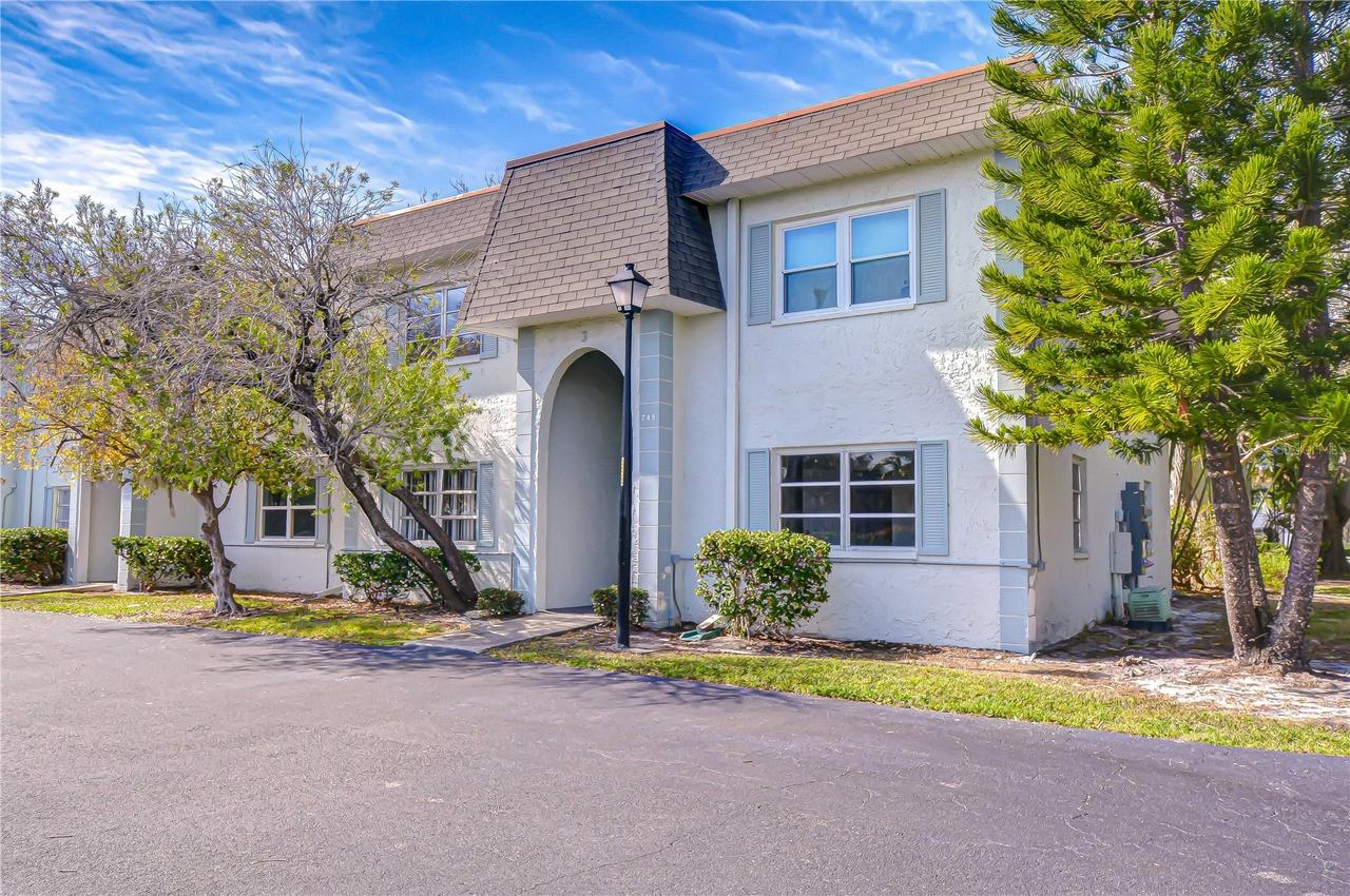 249 S Mcmullen Booth Rd. #25, Clearwater, FL 33759