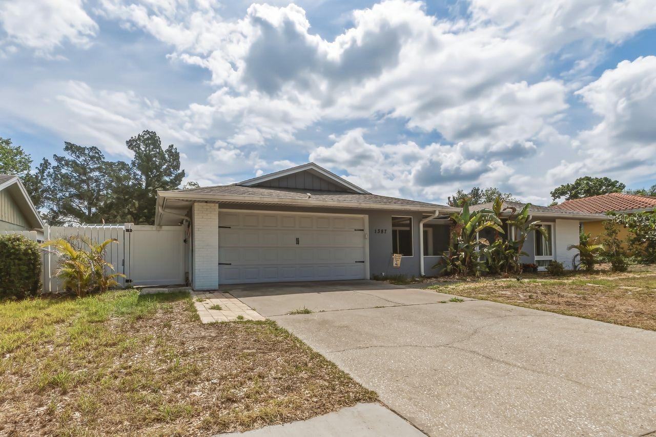 1387 S Disston Ave., Tarpon Springs, FL 34689