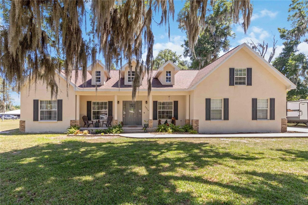 2313 Holden Ln., Lithia, FL 33547