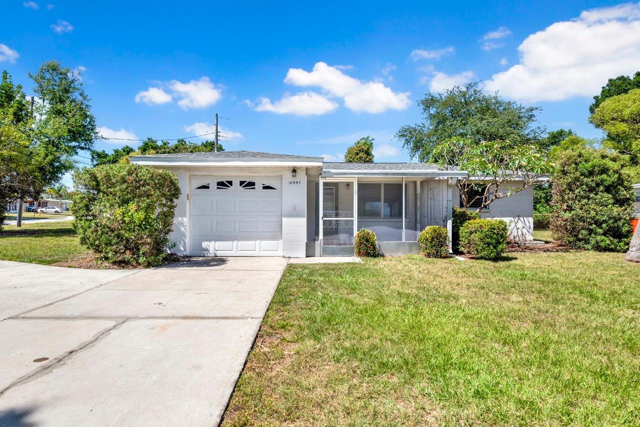 10597 110th Ave., Largo, FL 33773