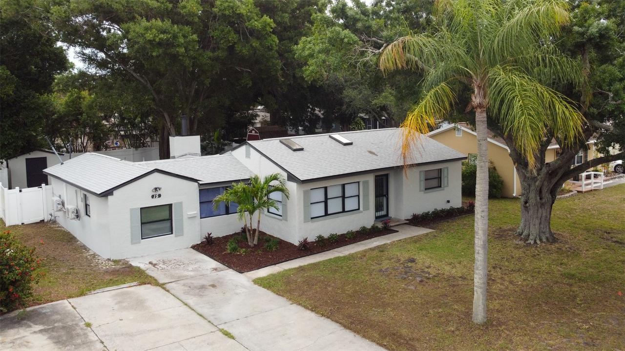 15 N Saturn Ave., Clearwater, FL 33755