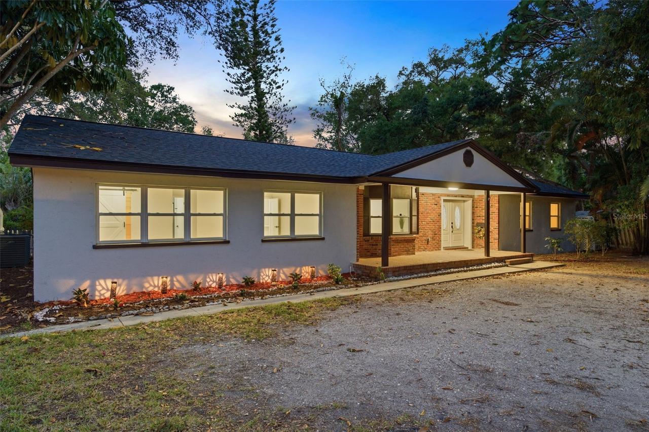 3084 Spirea St., Sarasota, FL 34231