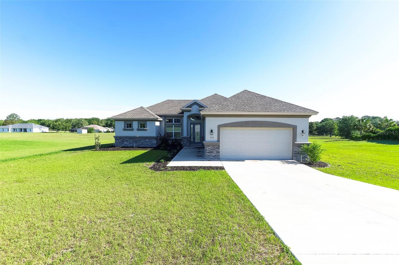 725 E Charleston Ct., Hernando, FL 34442