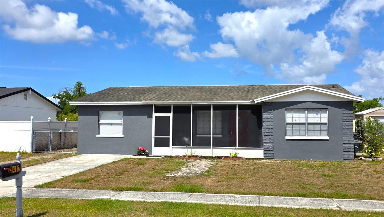2417 Wishing Well Cir., Tampa, FL 33619