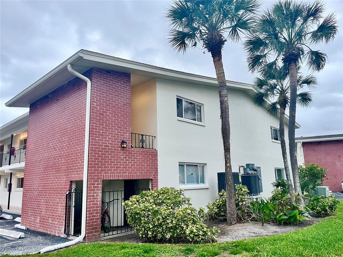 4550 Overlook Dr. #156, St Petersburg, FL 33703