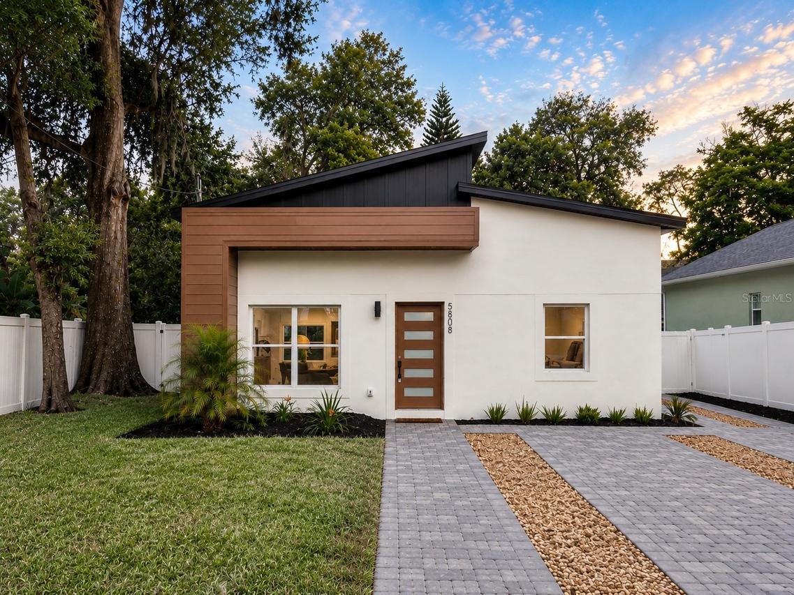 5808 N 16th St., Tampa, FL 33610