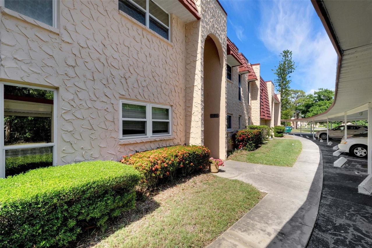 218 Dogwood Cir., Seminole, FL 33777
