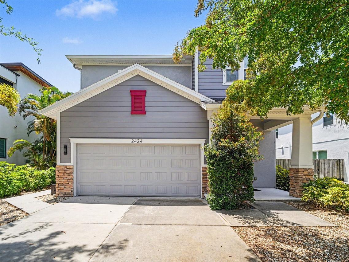 2424 Wood St., Sarasota, FL 34237