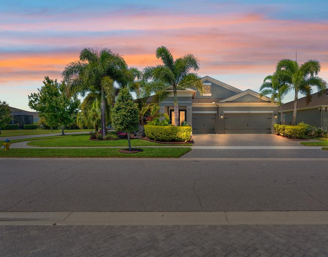 7702 Paradiso Dr., Apollo Beach, FL 33572